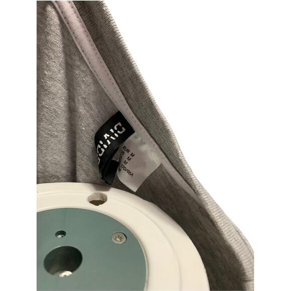 H&M Divided Grey Floral Embroidered Print Long Sleeve Basic Cropped Tee - Picture 5 of 7